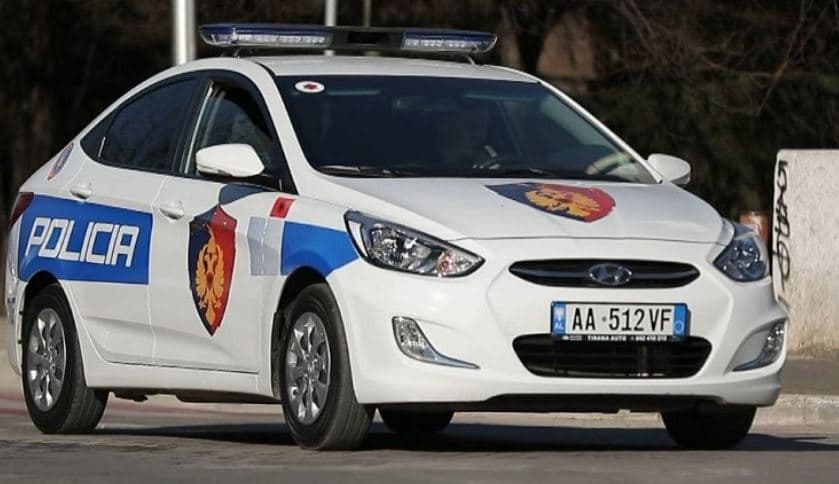 Plagosi me thikë një 41-vjeçarin në Kuçovë, identifikohet autori