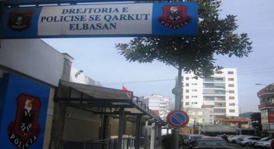 Tentoi të vidhte një shumë parash në një xhami, arrestohet 34-vjeçari në Elbasan