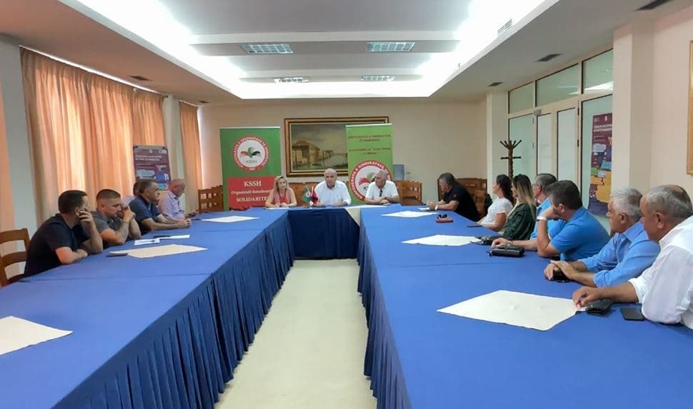 Sindikatat takim në Lezhë/ Kreu i KSSH: Të vazhdojë rritja e pagave për të gjitha kategoritë