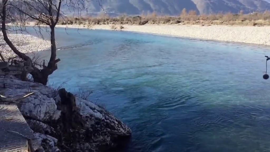 Librazhd, mbytet në lumë një 11-vjeçar
