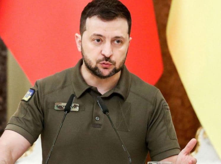 Zelensky: Ushtarët ukrainas do t'i përgjigjen Rusisë për sulmin në Chernihiv