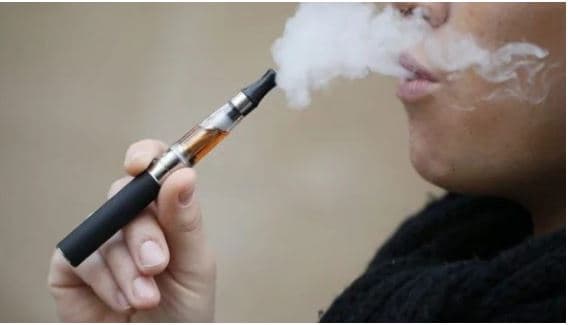 Cigaret elektronike ju ndihmojnë të lini duhanin