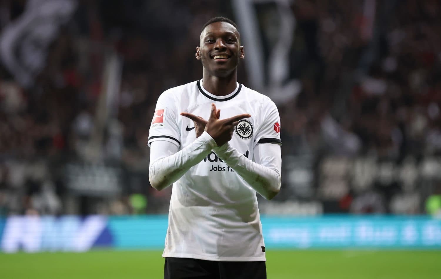Refuzohet oferta e parë, por PSG nuk heq dorë nga Kolo Muani