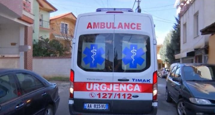 Pogradec/ 12-vjeçarja gjendet e pajetë në kasolle, dyshohet se është vetëvarur