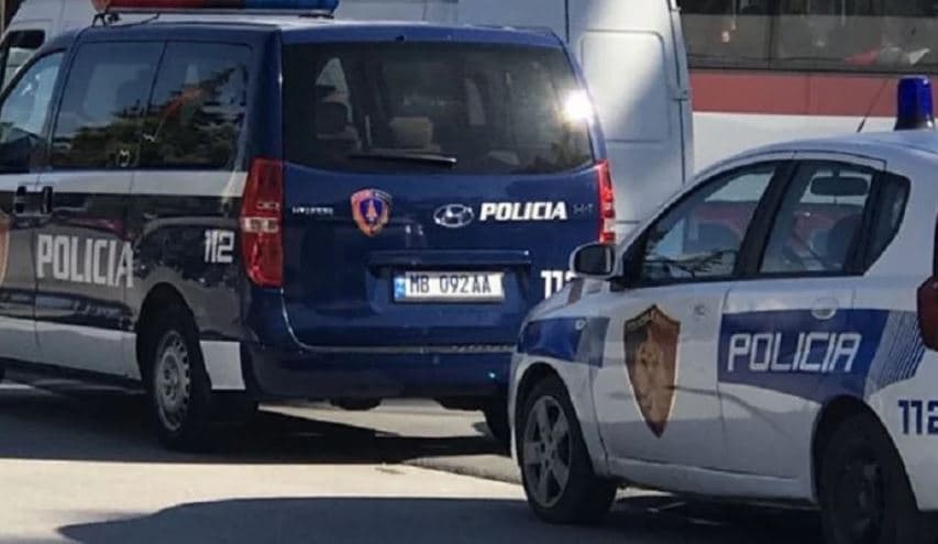 U kap duke transportuar emigrantë të paligjshëm, arrestohet 19-vjeçari në Lezhë