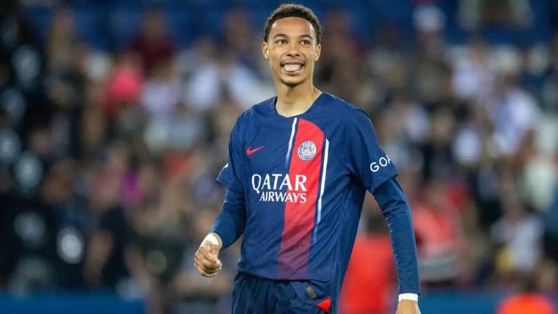Milani në kërkim të një sulmuesi, “piketohet” lojtari i PSG-së