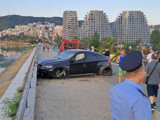 “BMW”-ja e aksidentuar te liqeni/ MCN zbardh detaje nga dosja, ja çfarë dëshmuan Eldi dhe Jurgen Allushi