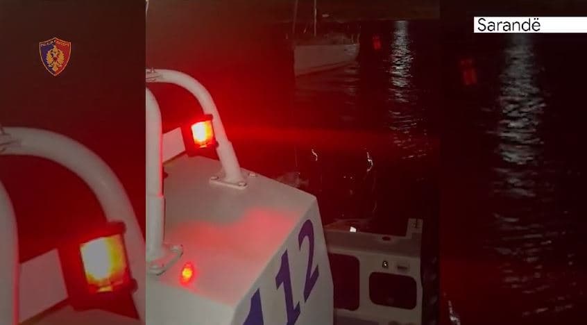 Mbetën në det pasi veliera pësoi defekt, Policia Kufitare u vjen në ndihmë tre turqve 