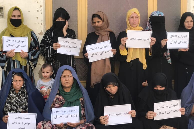 Afganistan, numri i vetëvrasjeve të femrave në rritje