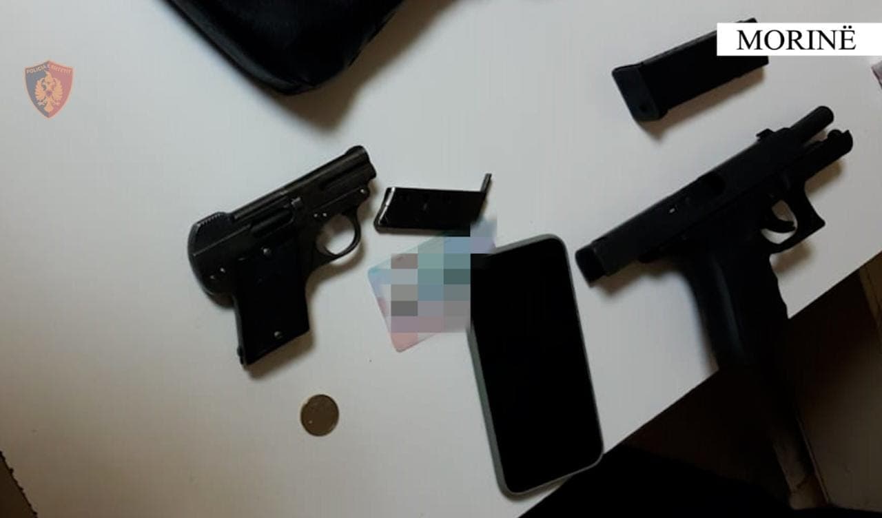 Tentoi të trafikonte armë nga Kosova në Shqipëri, arrestohet 26-vjeçari në Morinë