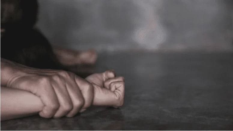 Sarandë, 24-vjeçarja denoncon të atin për abuzim seksual 