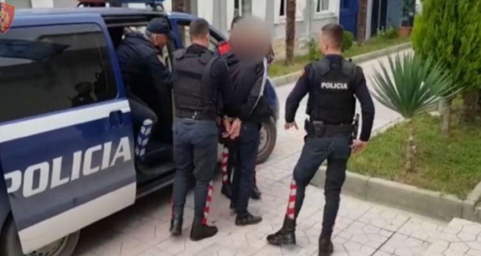 Vodhi monopatina dhe biçikleta, arrestohet 33-vjeçari në Tiranë
