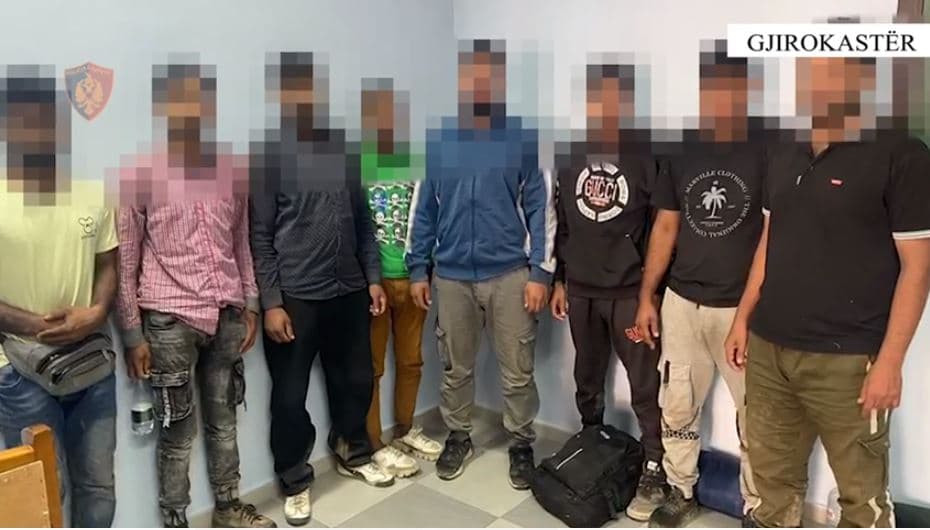 Transportonin emigrantë kundrejt pagesës, arrestohet i riu dhe një pakistanez 