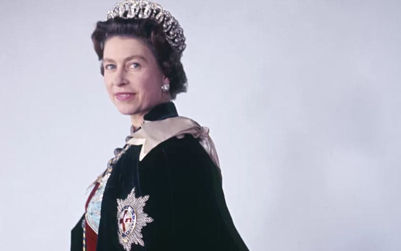 Një vit pa Mbretëreshën Elizabet II, mesazhi i Mbretit Charles