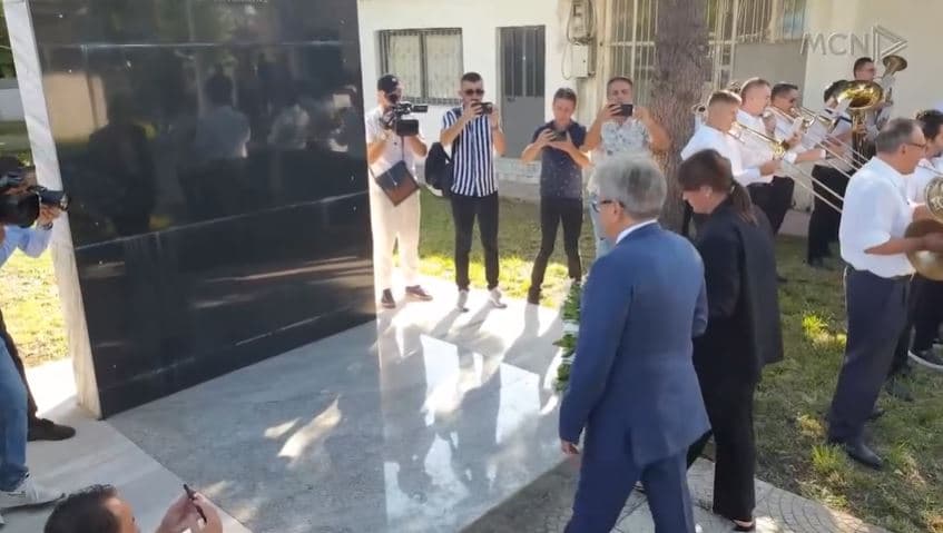 Përkujtimi i Kryengritjes së Postribës/ Familjarët e viktimave reagojnë për homazhet e Becit (VIDEO)