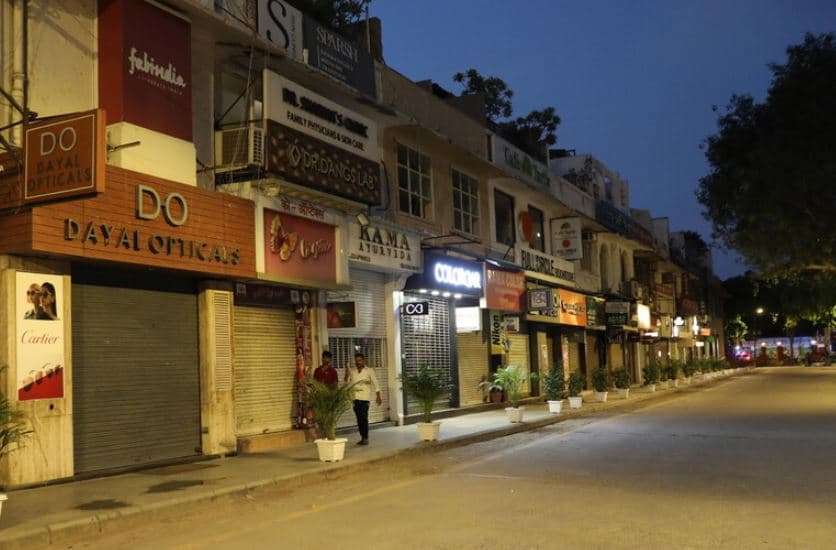 Polici dhe rrugë të mbyllura, Nju Delhi ‘nën izolim’ për G20