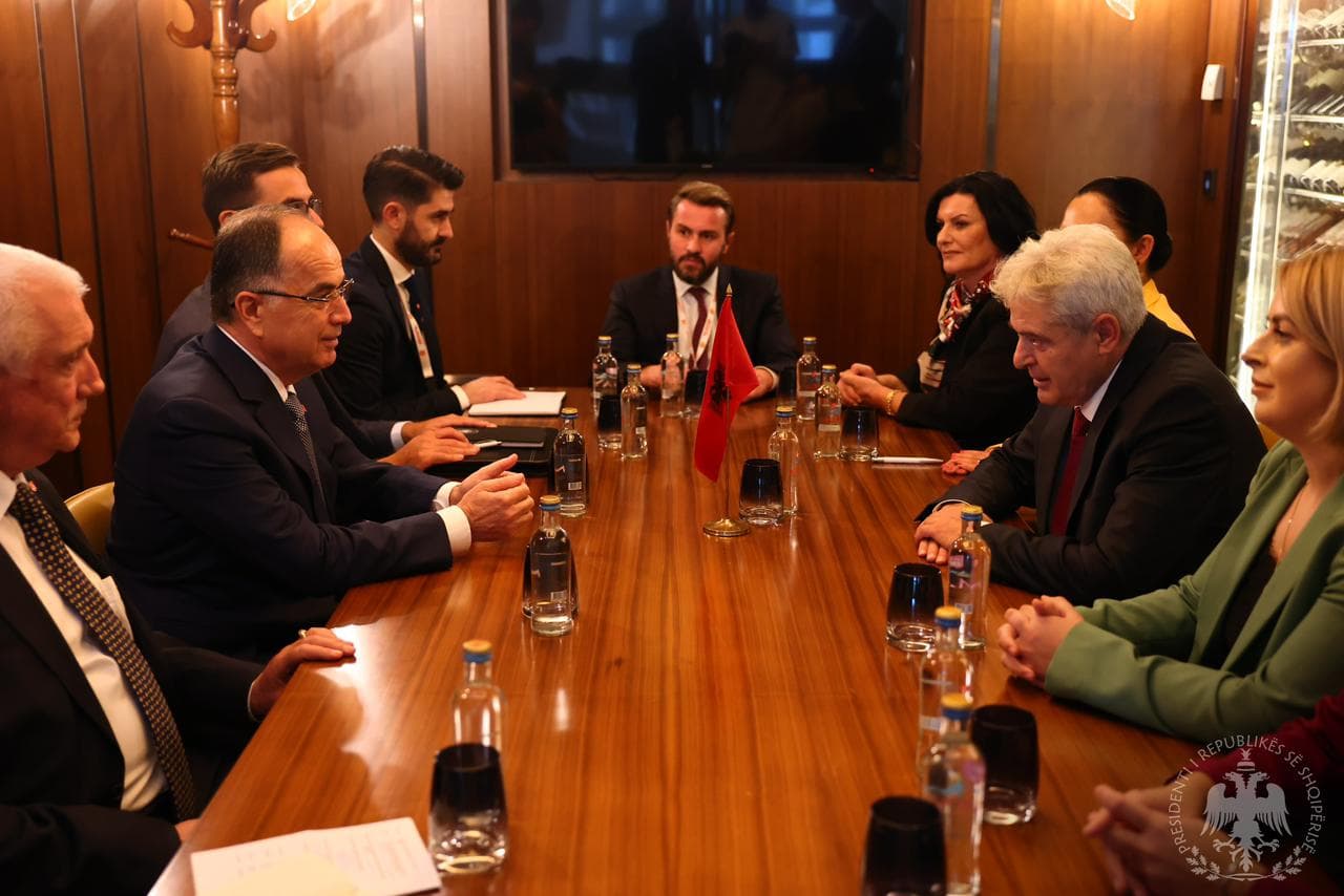 Begaj takon përfaqësuesit e partive shqiptare në Maqedoninë e Veriut: Koordinohuni!