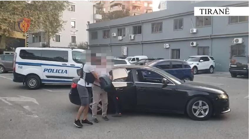 Mashtroi një shtetase duke i marrë 270 mijë €/ Arrestohet 53-vjeçari në Tiranë