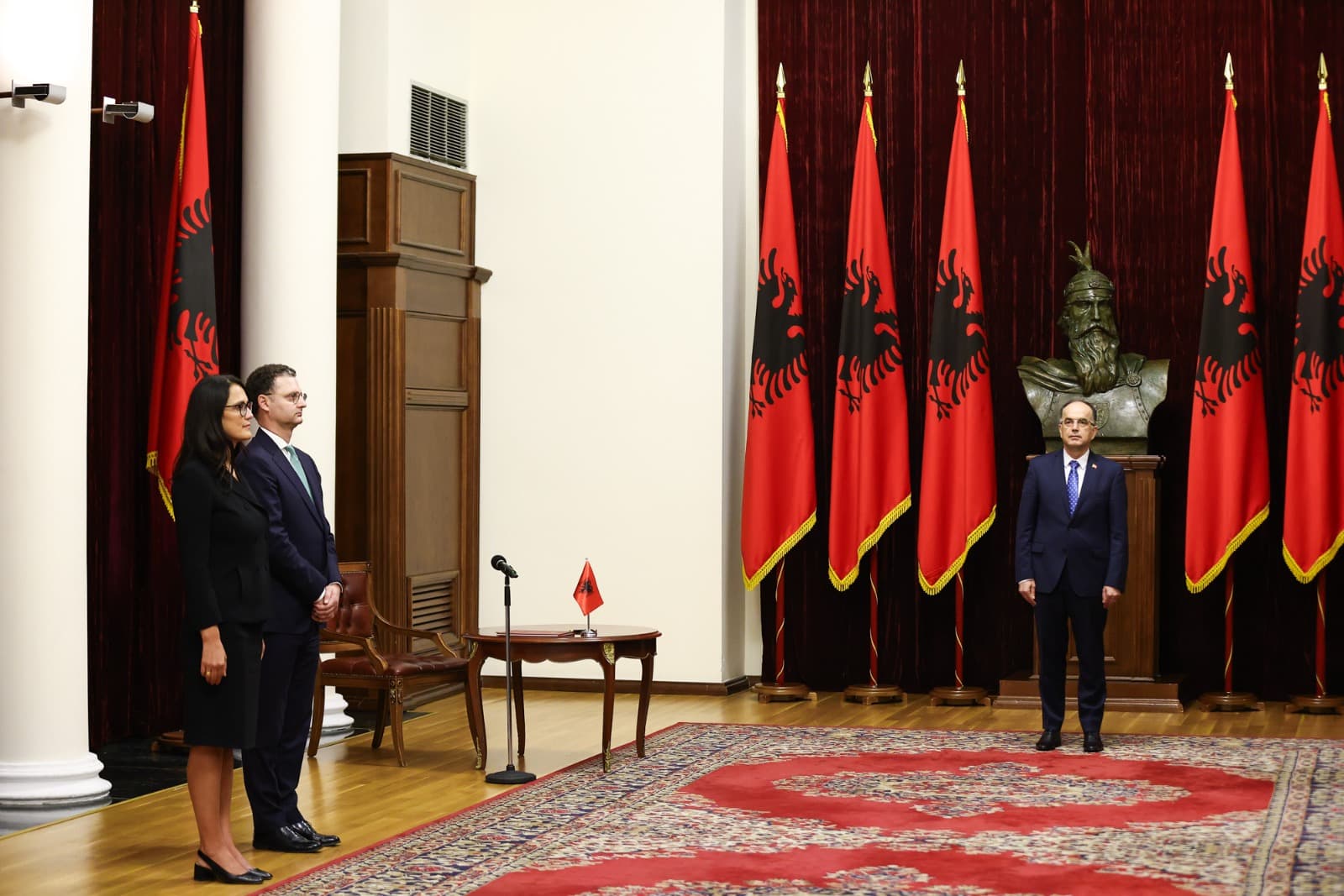 Betohen te Presidenti ministrat e rinj Mete e Ibrahimaj