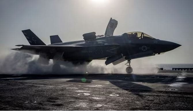 U zhduk të dielën pasdite, gjenden mbetjet e avionit F-35 në Karolinën e Jugut