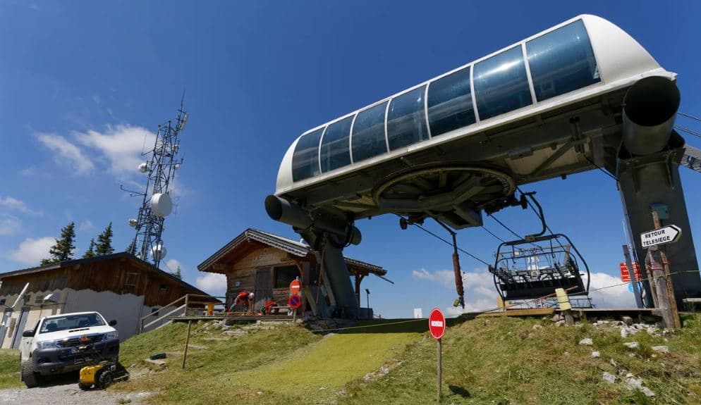 Bora e pamjaftueshme mbyll përgjithmonë resortin francez të skive