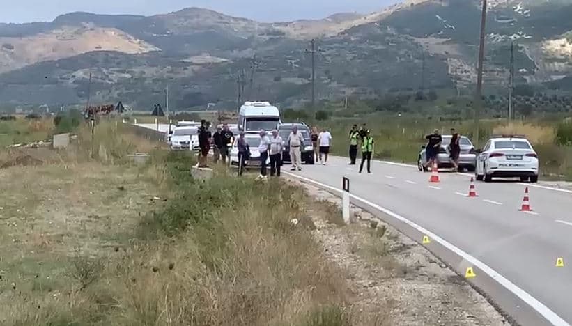 Përplasen dy mjete në aksin Vlorë-Kotë, një grua përfundon në spital 