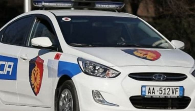 Siguroi kushtet për të vrarë në një lokal tre persona, arrestohet 41-vjeçari në Pogradec