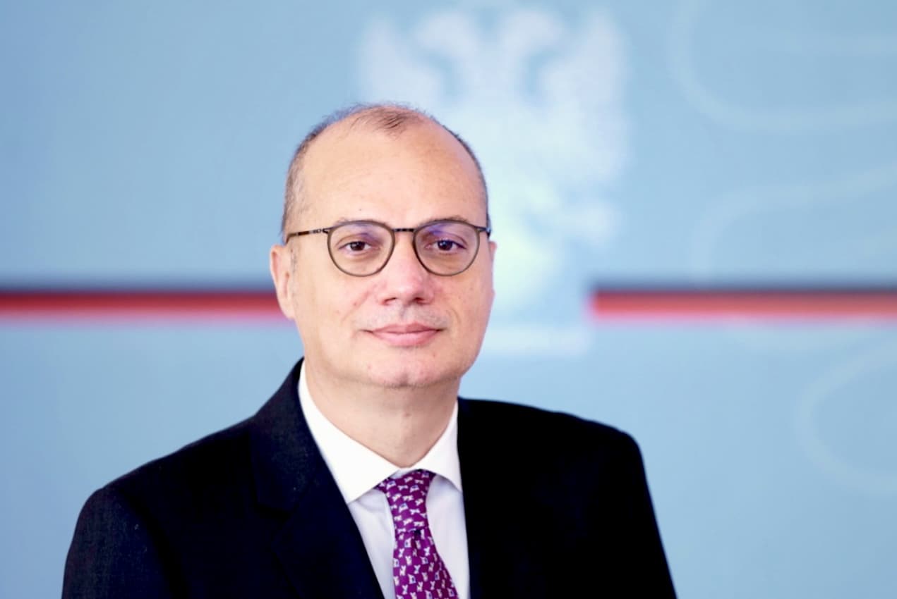 Vrasja e policit në Kosovë, ministri i Jashtëm Igli Hasani niset për në Prishtinë