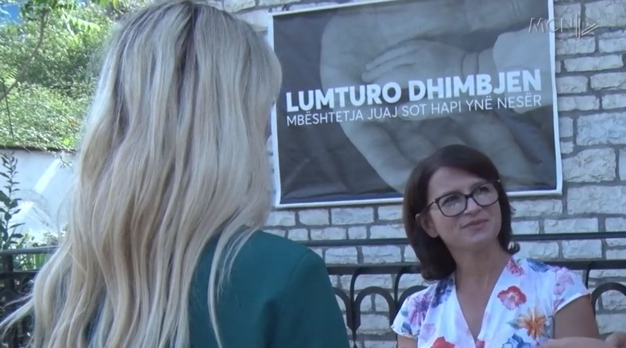 Të rrisësh një fëmijë të spektrit autik/ “Mungojnë mësuesit dhe ndihma financiare nga shteti” (VIDEO)