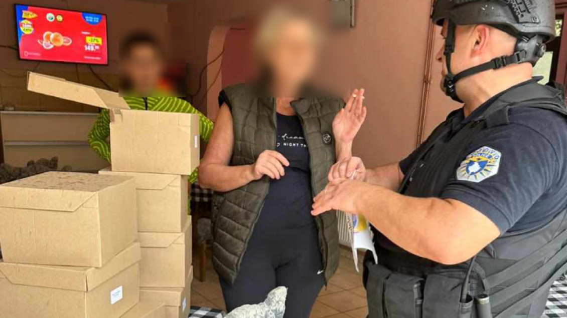 Policia e Kosovës u shpërndan pako ushqimore familjeve serbe në Banjskë të Zveçanit