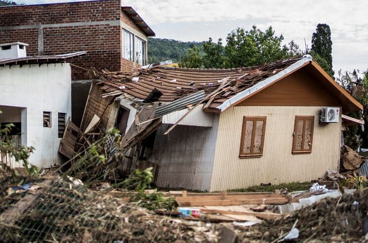 Brazil, shkon në 50 numri i të vdekurve nga stuhitë në Rio Grande, pritet një ciklon i ri