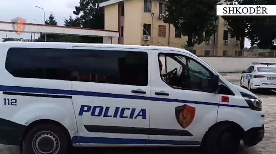 Dha dëshmi të rreme për vrasjen e Prek Tonajt në lokalin e tij, arrestohet 53-vjeçari në Shkodër