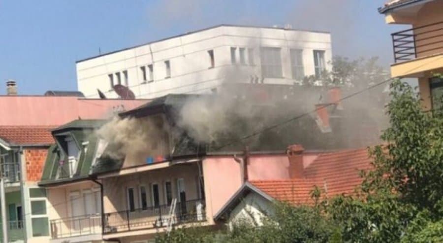 Zjarr në një banesë në Tiranë, plagoset 85-vjeçarja