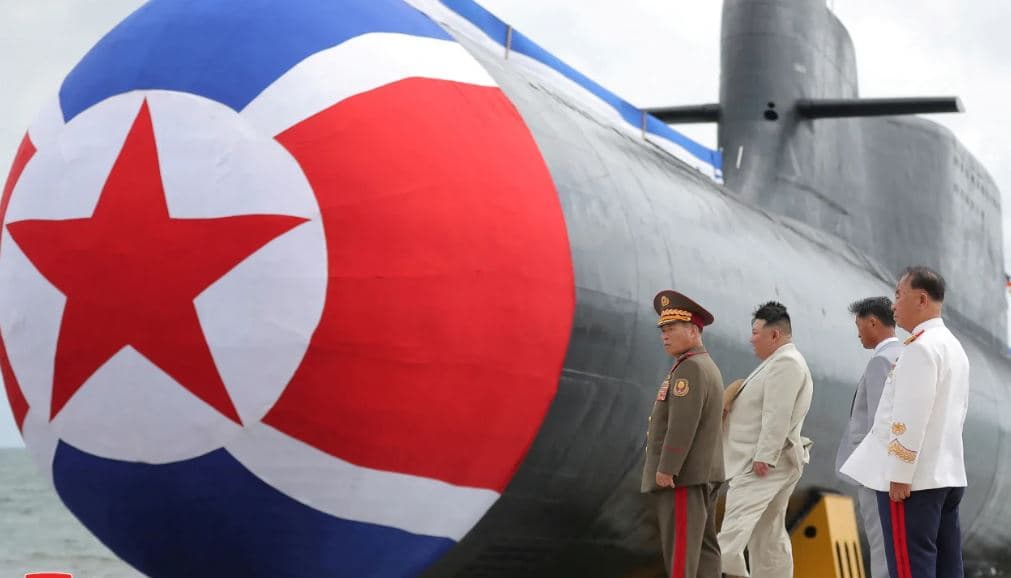 Koreja e Veriut ndryshon Kushtetutën për të forcuar statusin e energjisë bërthamore