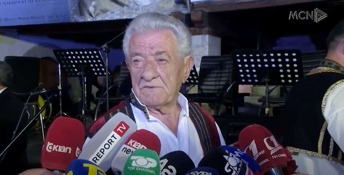 40 vjet me “Karajfilat që ka Shkodra”/ Anëtarët e grupit rrëfejnë për këngët popullore (VIDEO)