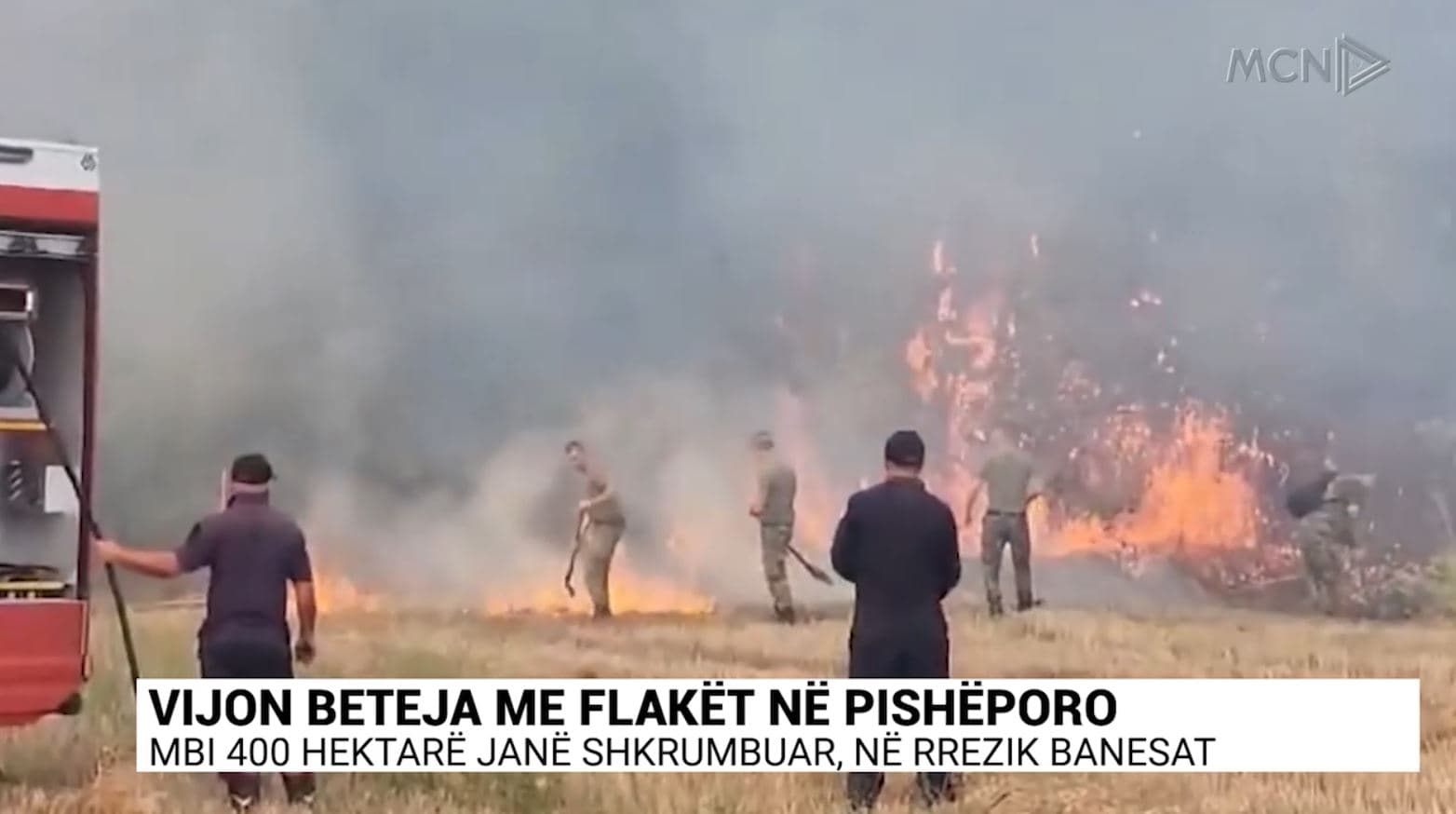 Vijon beteja me flakët në Pishë-Poro/ Mbi 400 hektarë janë shkrumbuar, në rrezik banesat (VIDEO)