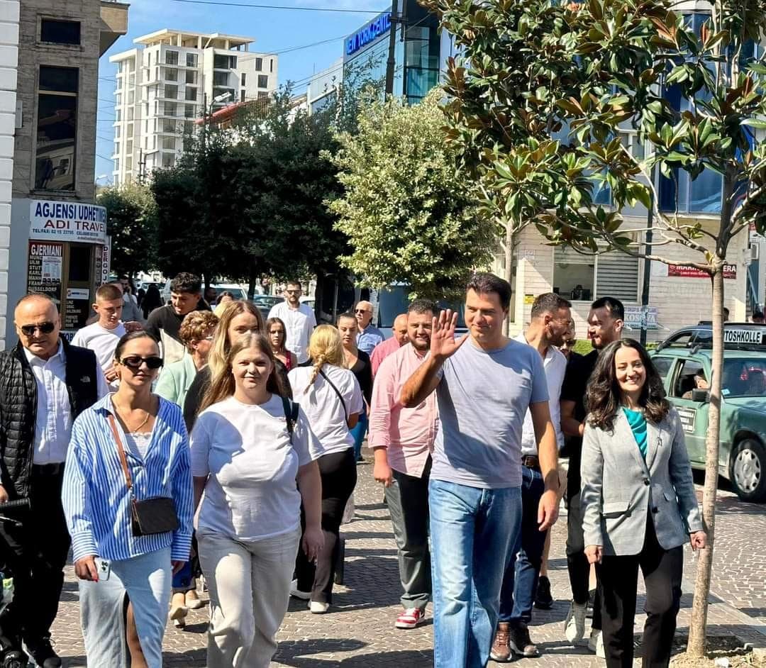Basha uron studentët: Shqipëria do të bëhet më mirë jo duke ndëshkuar ata që largohen