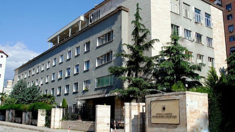 Dyshohet se rrjedhin nga veprimtaria kriminale, Prokuroria kërkon sekuestrimin e 14 pasurive 