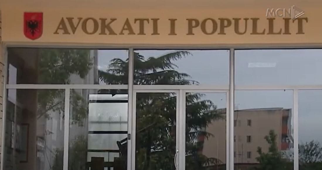 Avokati i ri i Popullit, peng i mazhorancës/ Kreu i grupit të PS: Nuk i takon as Bashës, as Berishës (VIDEO)