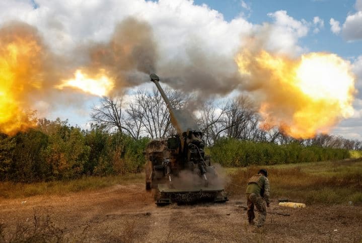 NATO: Ushtrive perëndimore po i mbarojnë municionet për t'i dhënë Ukrainës