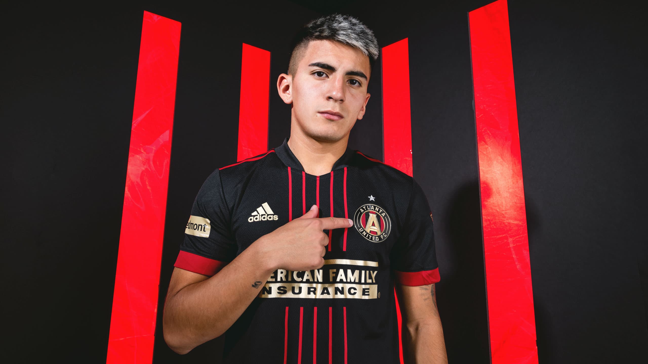 Thiago Almada , me pretendentë në Premier League 