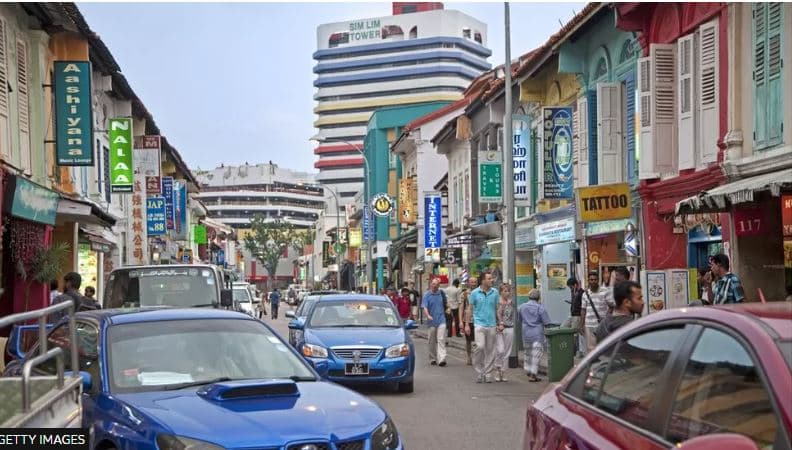 Një certifikatë për të zotëruar një makinë në Singapor kushton 106,000 dollarë