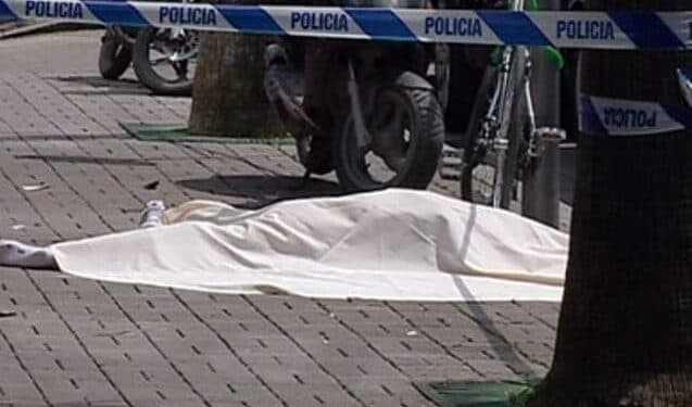 29-vjeçari hidhet nga kati i dytë i shtëpisë, humb jetën