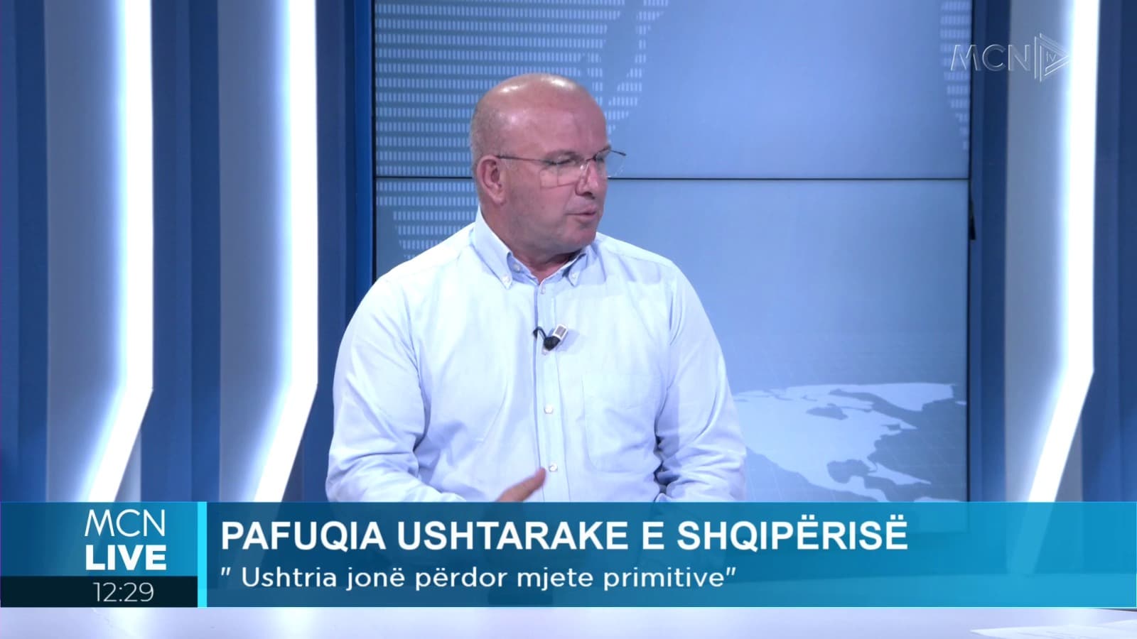 Gështenja: Forcat e Armatosura në gjendje të mjerueshme, përdorin mjete primitive (VIDEO)