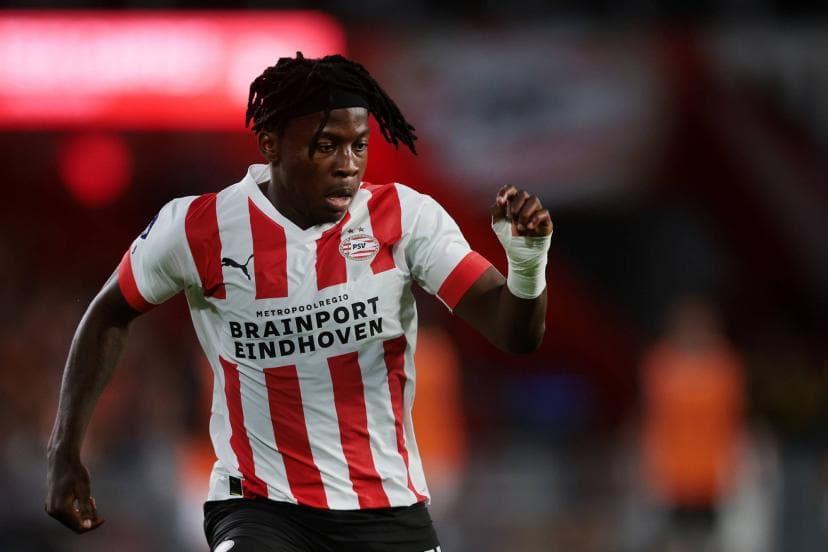                       Liverpooli, nis sulmin për talentin e Psv 