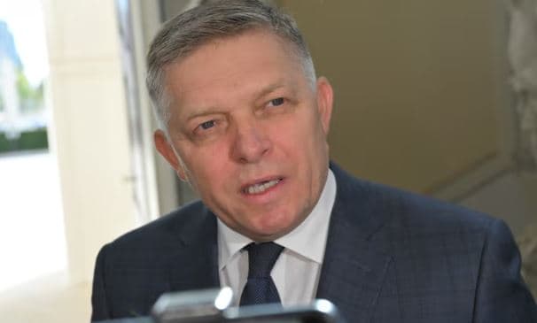 Ish-kryeministri pro-rus i Sllovakisë nënshkruan marrëveshje për formimin e një qeveri të re