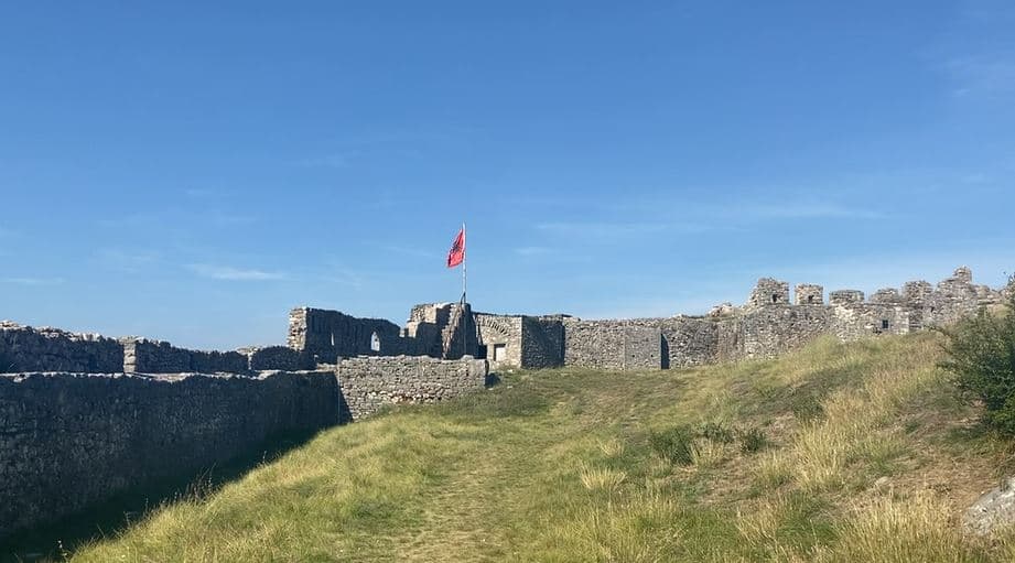 Muri antik i Kalasë në Lezhë rrezikon ekzistencën, dështon për të disatën herë tenderi