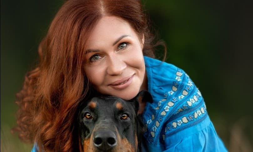 Ajo në Ukrainë, vajza e saj në Izrael/ Telefonata gjatë luftës midis Anës dhe Sashës