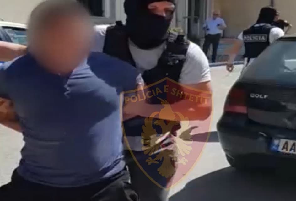 Tiranë, “Tempulli” vë në pranga dy persona të kërkuar për drogë