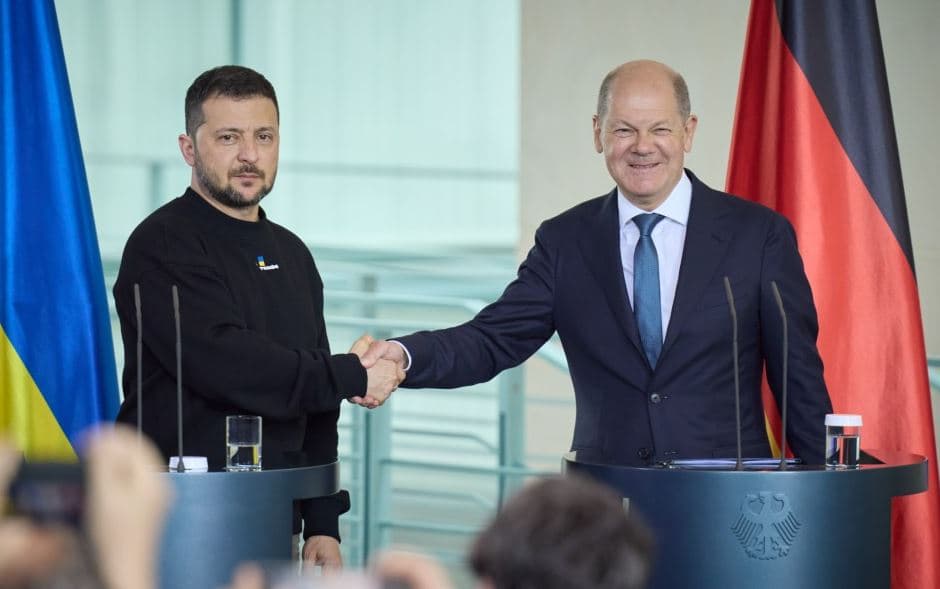 Scholz telefonon Zelensky-n: Gjermania do të vazhdojë të mbështesë Ukrainën